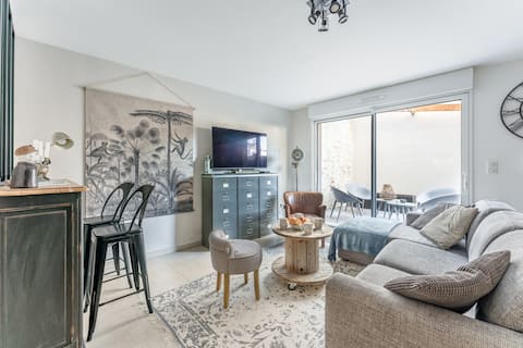Popular Airbnb listing: Le Renoir - Quiet house 20 minutes from Nantes in Nantes Sud