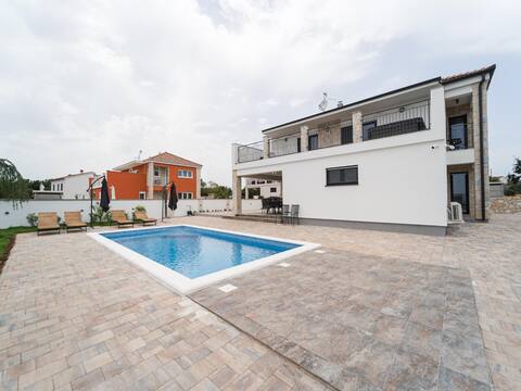 Basilica Villas-Four Bedroom Villa with Pool-North