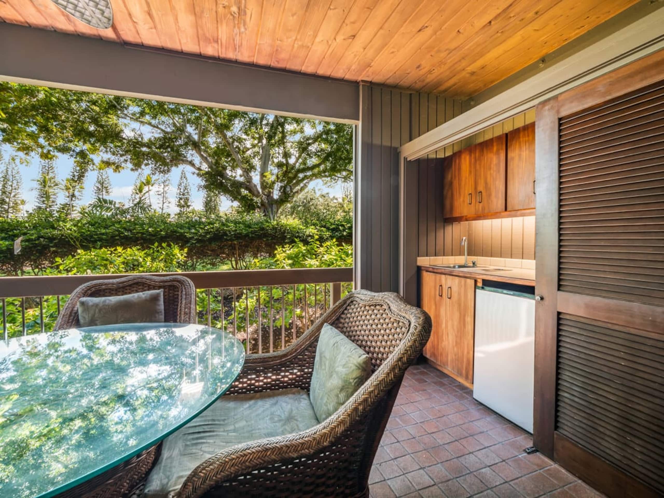 Condo in Kailua-Kona · ★4.7 · 2 bedrooms · 3 beds · 2 baths - Image 29