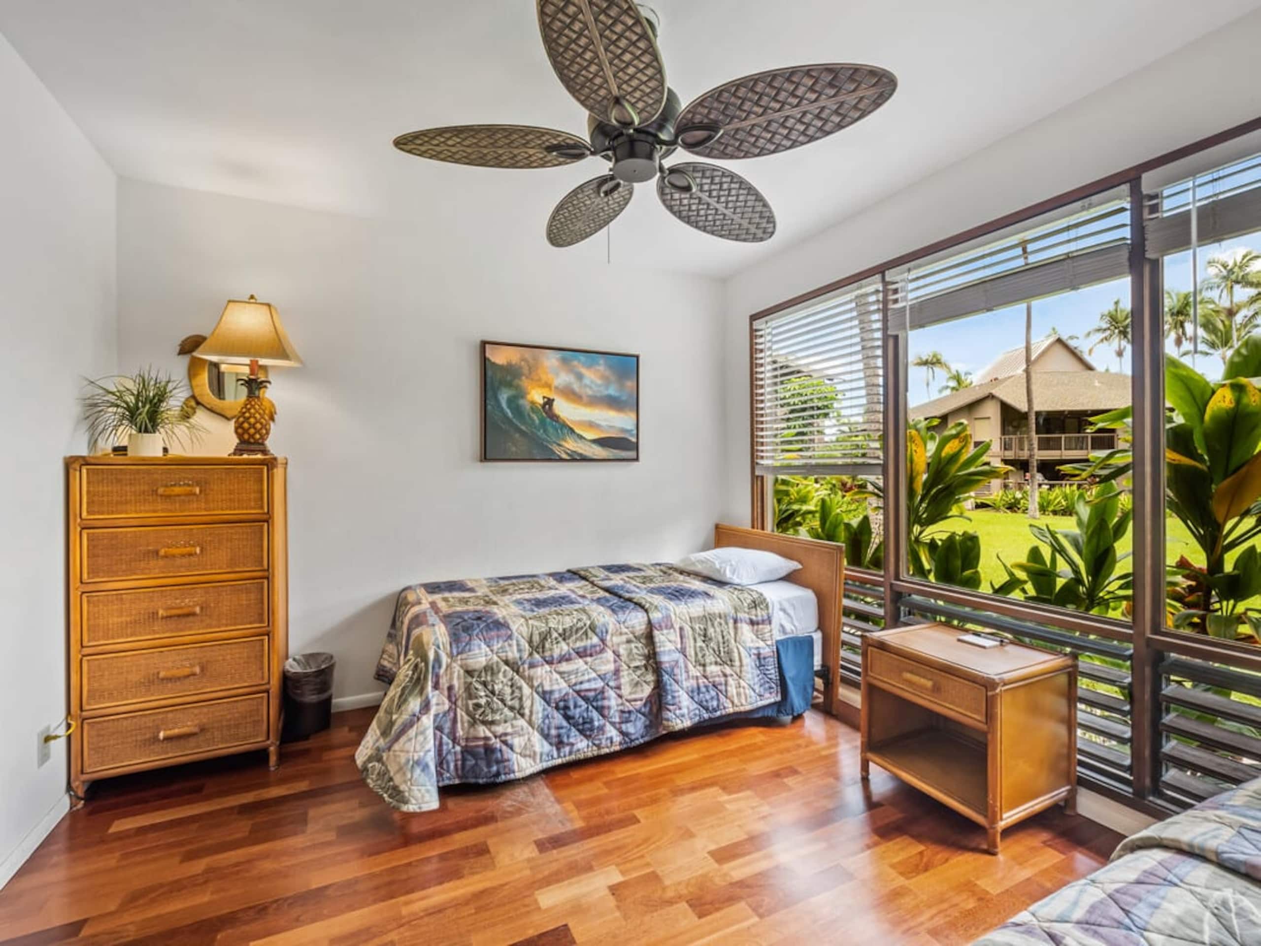 Condo in Kailua-Kona · ★4.7 · 2 bedrooms · 3 beds · 2 baths - Image 46
