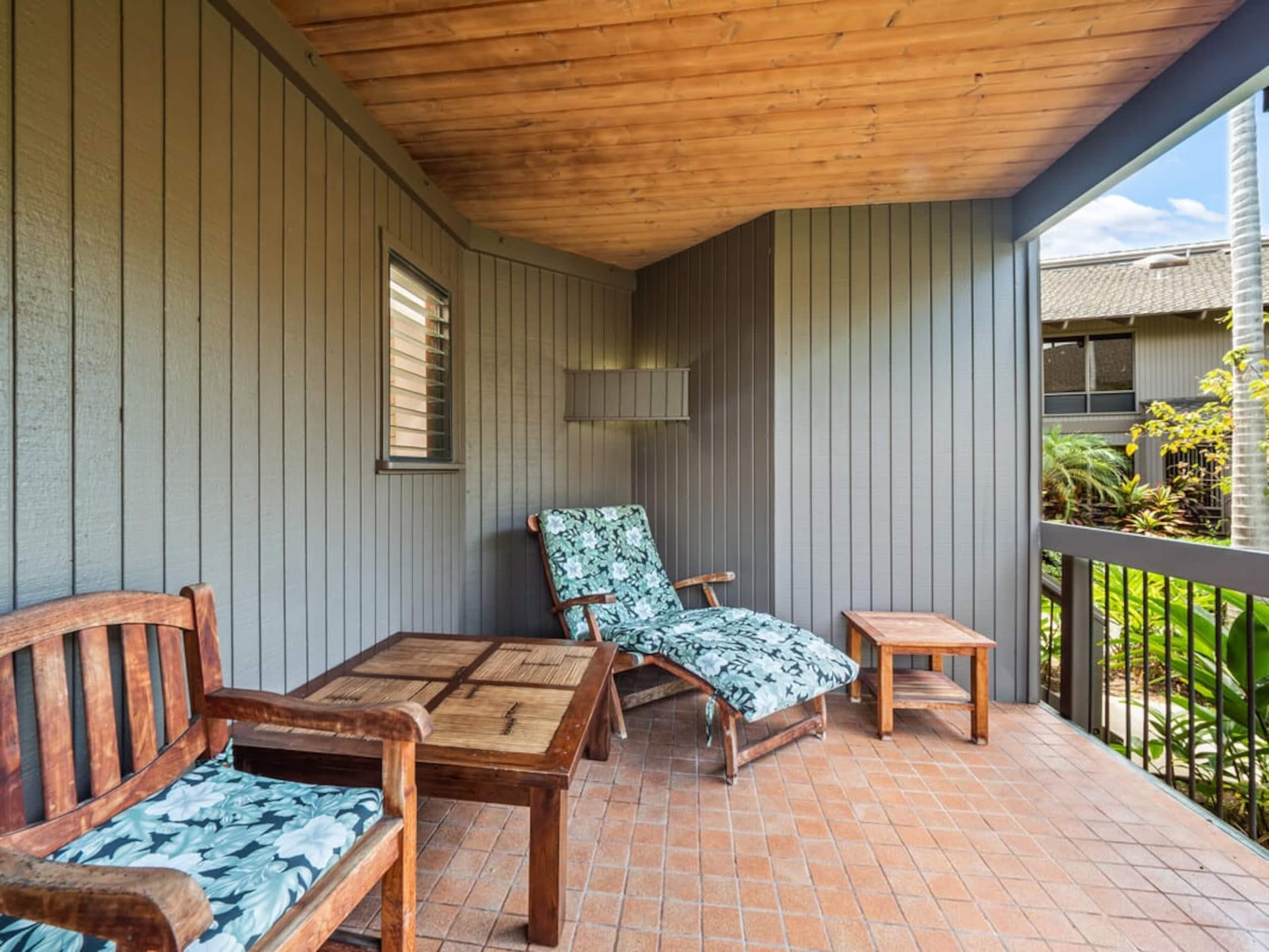 Condo in Kailua-Kona · ★4.7 · 2 bedrooms · 3 beds · 2 baths - Image 31