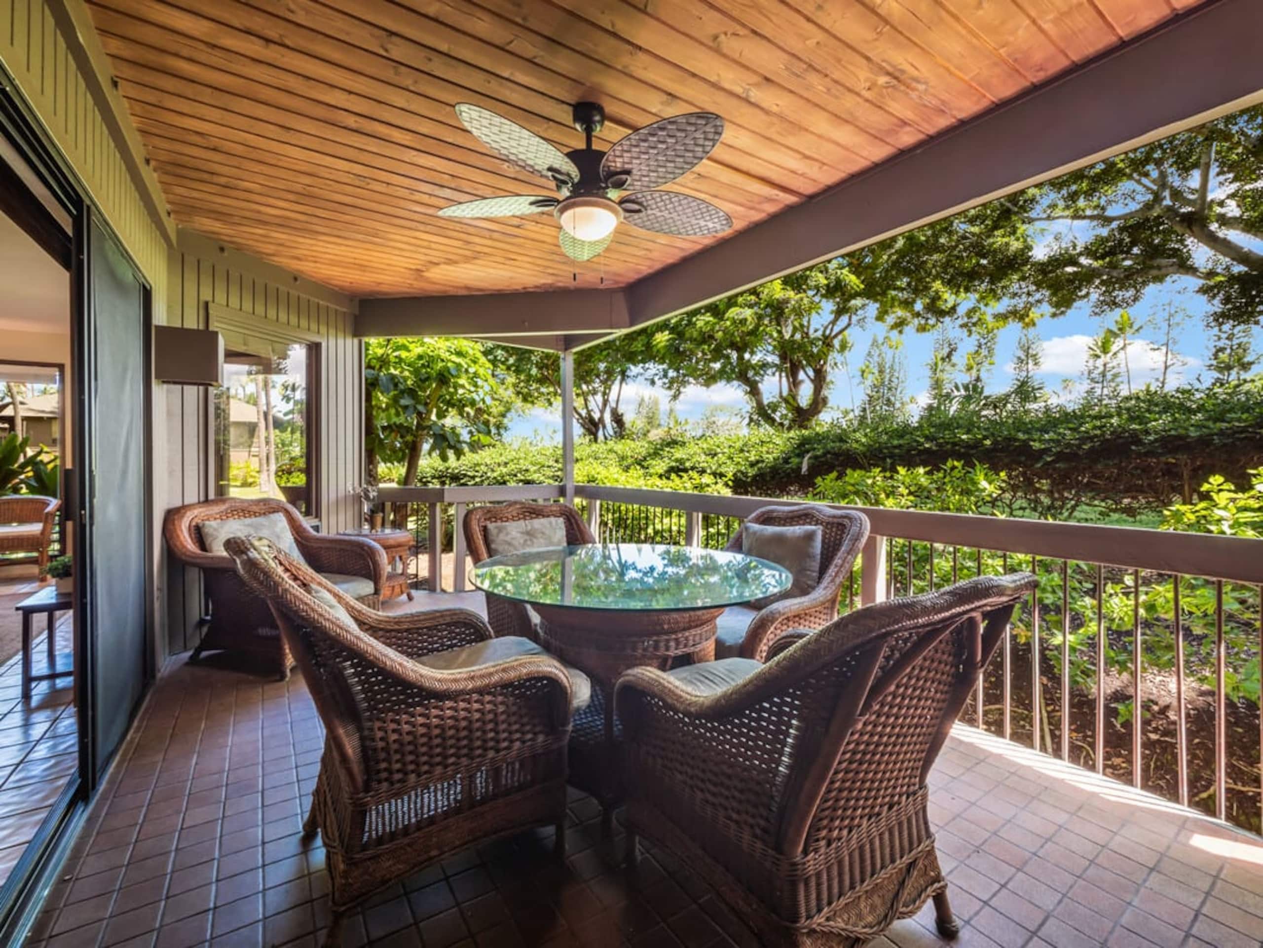 Condo in Kailua-Kona · ★4.7 · 2 bedrooms · 3 beds · 2 baths - Image 33