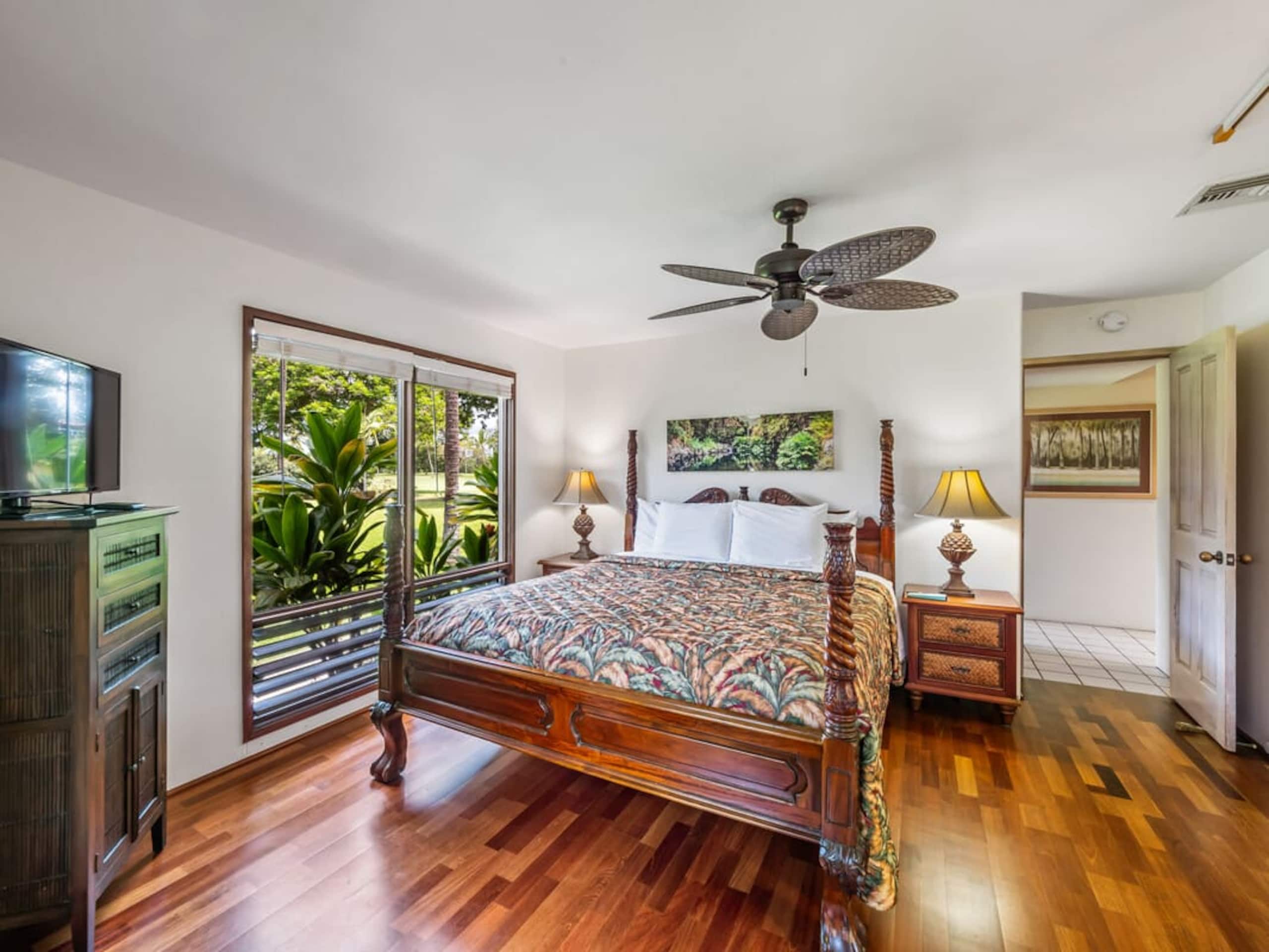 Condo in Kailua-Kona · ★4.7 · 2 bedrooms · 3 beds · 2 baths - Image 15