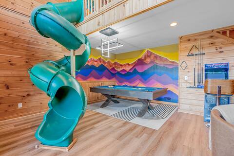 Ski In/Out @ Hatley Pointe ~ Views ~ HotTub ~ IndoorSlide
