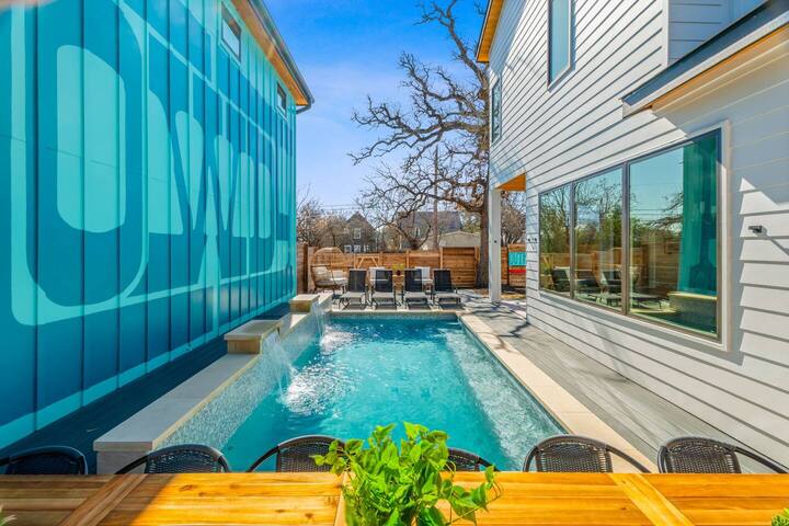 Howdy House | Heated Pool | Gas Grill | Sleep16+ gallery image 3