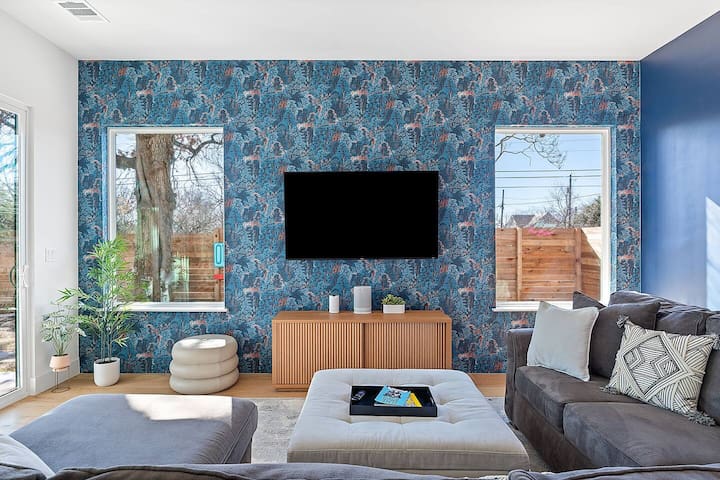 Howdy House | Heated Pool | Gas Grill | Sleep16+