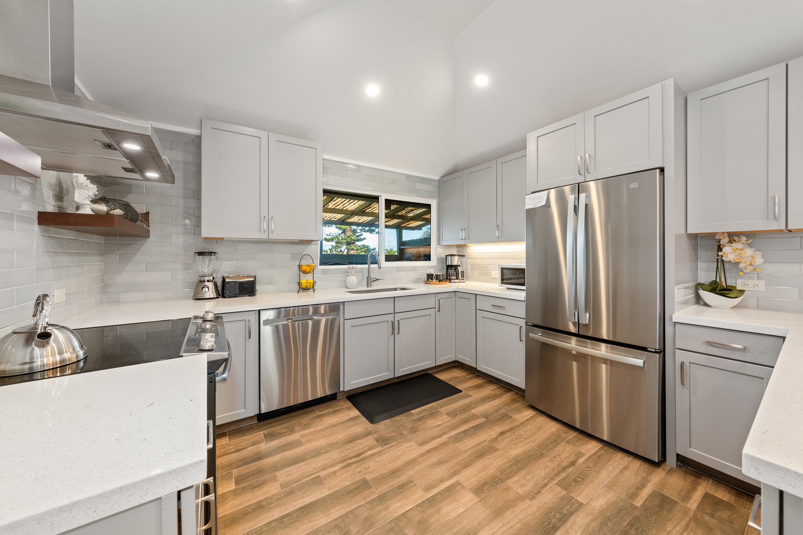 Condo in Lahaina · ★5.0 · 2 bedrooms · 3 beds · 2 baths - Image 10
