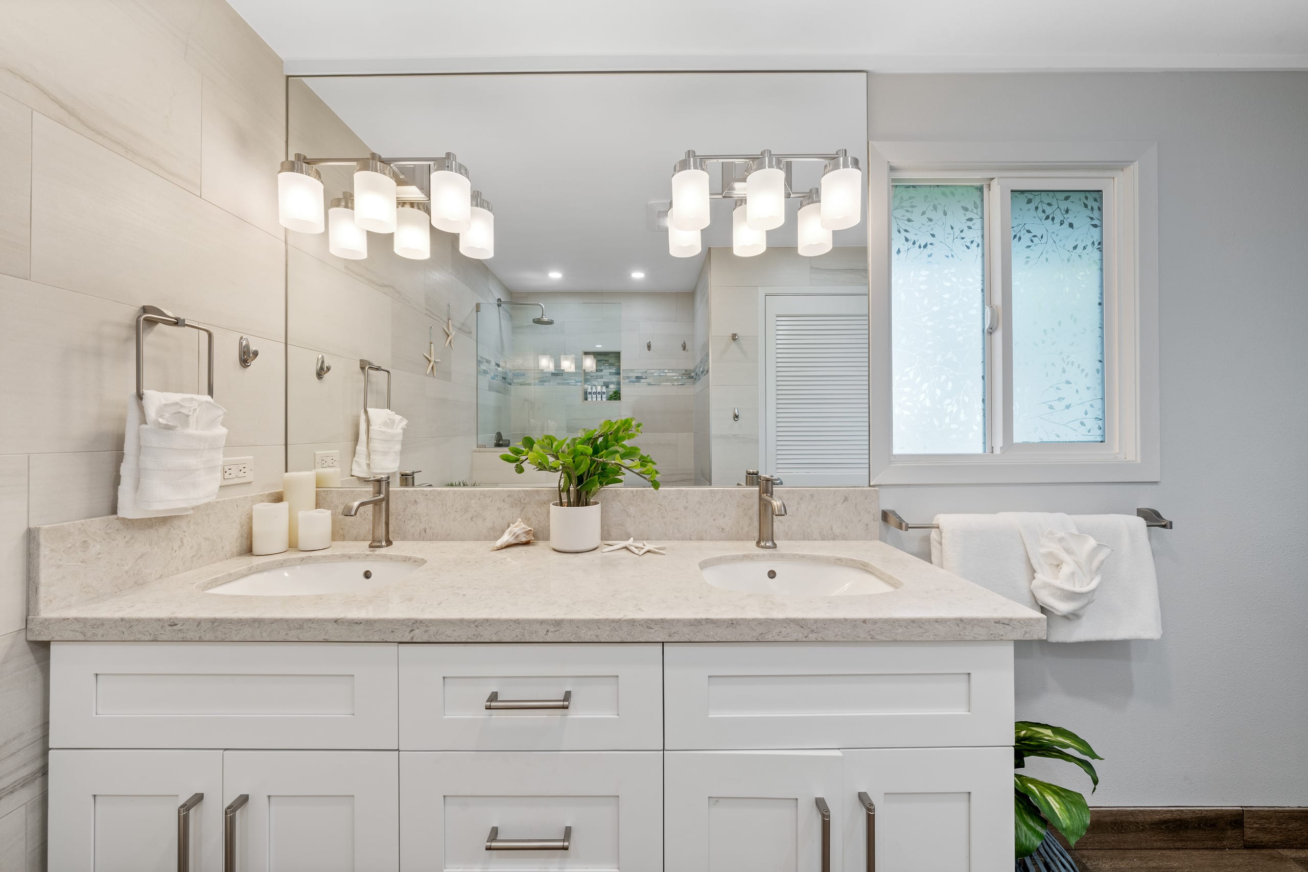 Condo in Lahaina · ★5.0 · 2 bedrooms · 3 beds · 2 baths - Image 23