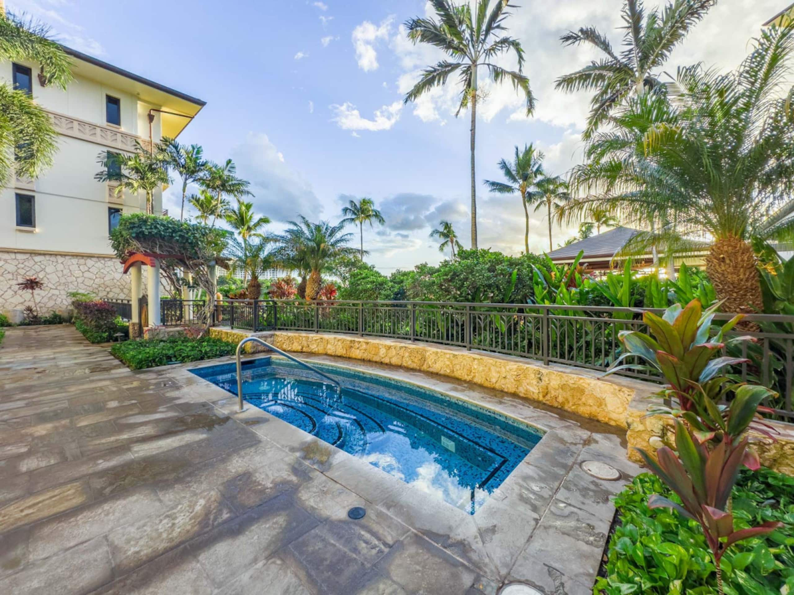 Hale Keani O-1203 stunning Views: Sept. Special! - Image 83