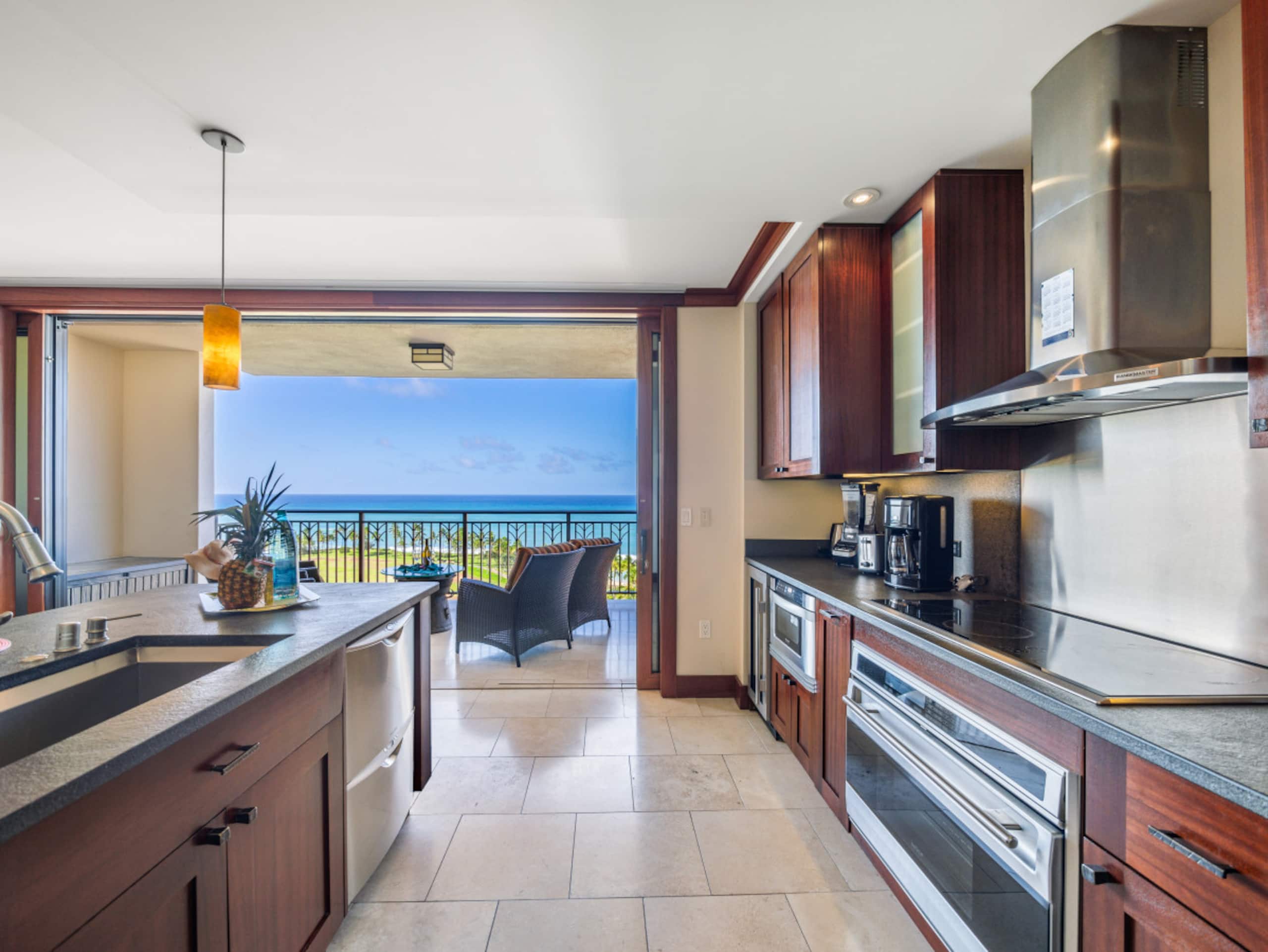 Hale Keani O-1203 stunning Views: Sept. Special! - Image 15
