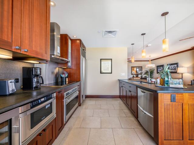 Hale Keani O-1203 stunning Views to relax gallery image 5