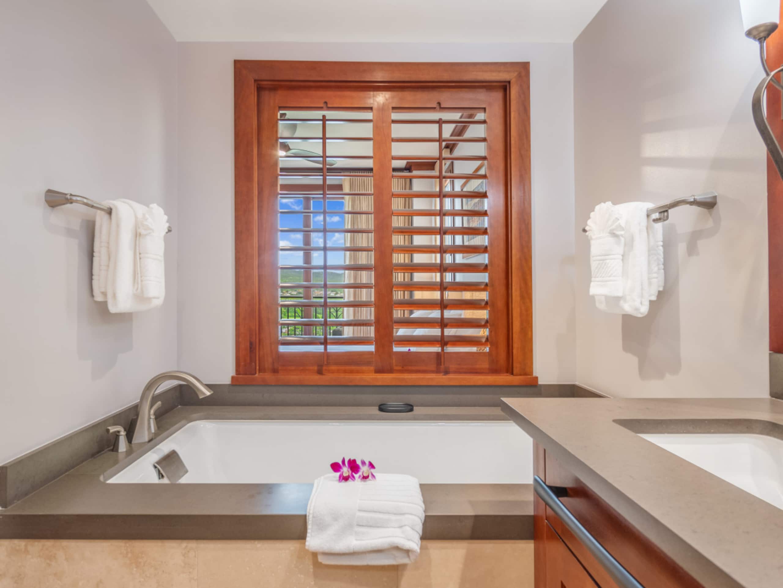 Condo in Kapolei · ★5.0 · 2 bedrooms · 3 beds · 2 shared baths - Image 30