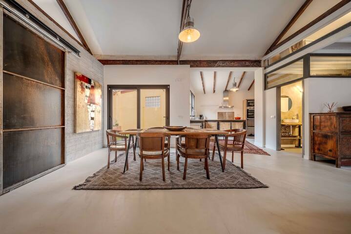 Bellas Vistas Loft apartment in Madrid gallery image 4