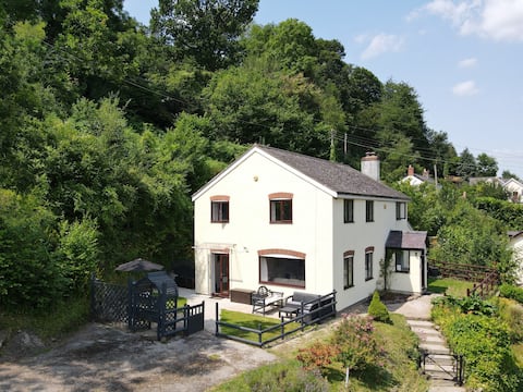 4 Bed in Symonds Yat (72538)