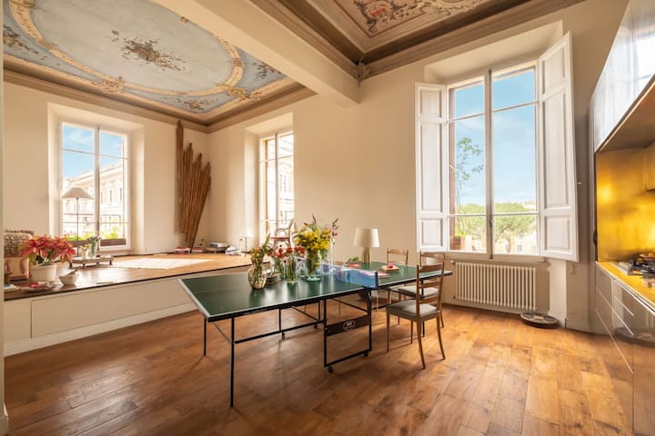 Monti Classy Apartment by Romeloft gallery image 2