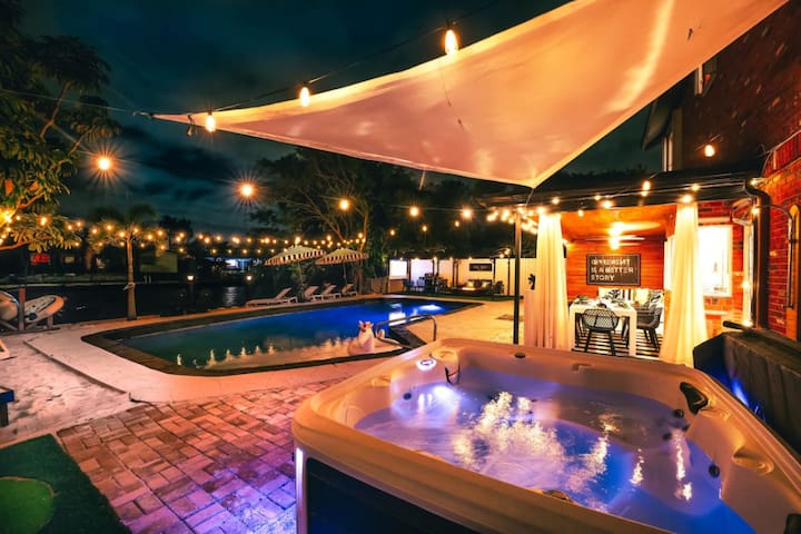 Waterfront w/ Beach Htd Pool Cinema Game- Room Spa gallery image 4