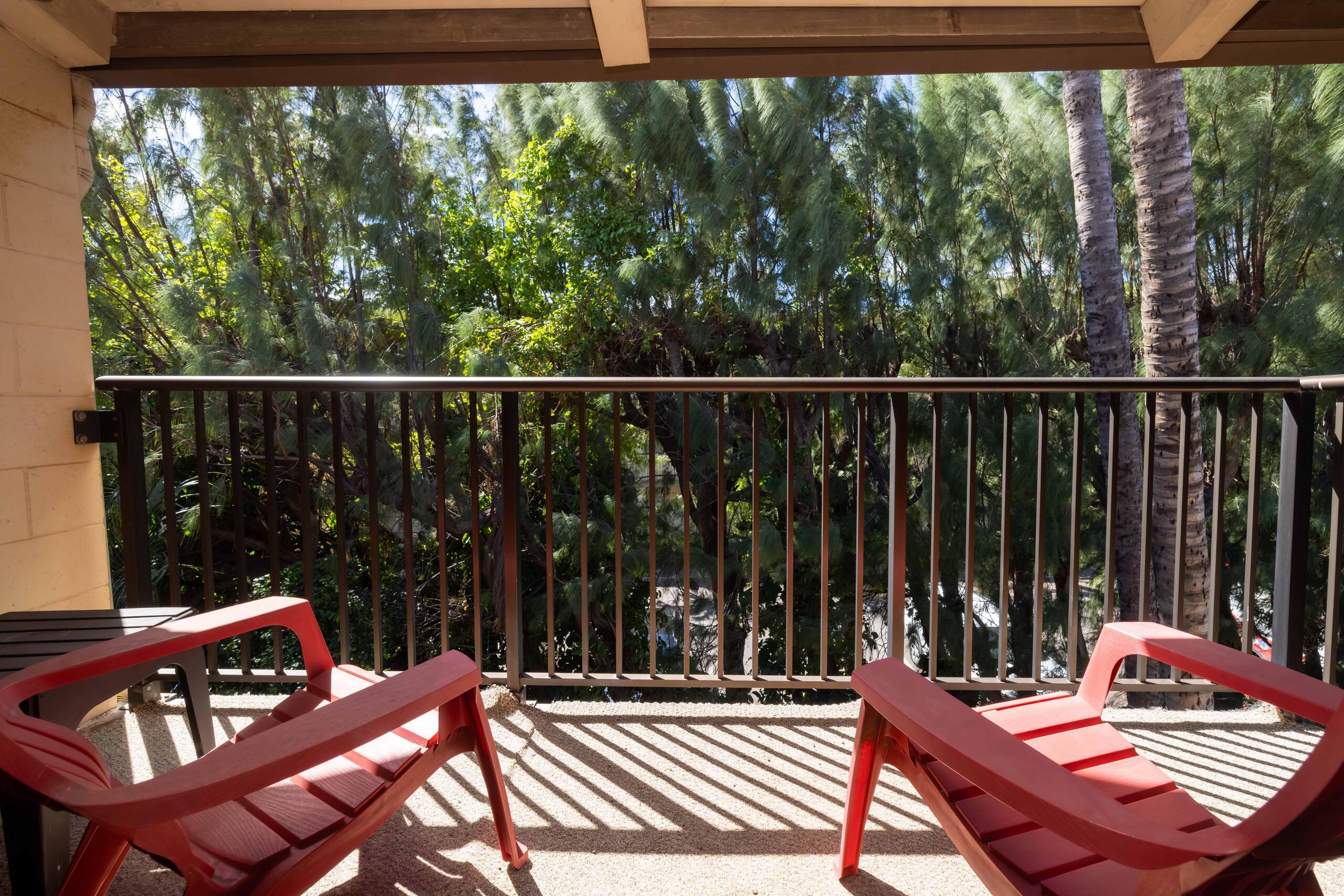 Condo in Wailuku · ★4.67 · 1 bedroom · 2 beds · 1 private bath - Image 7