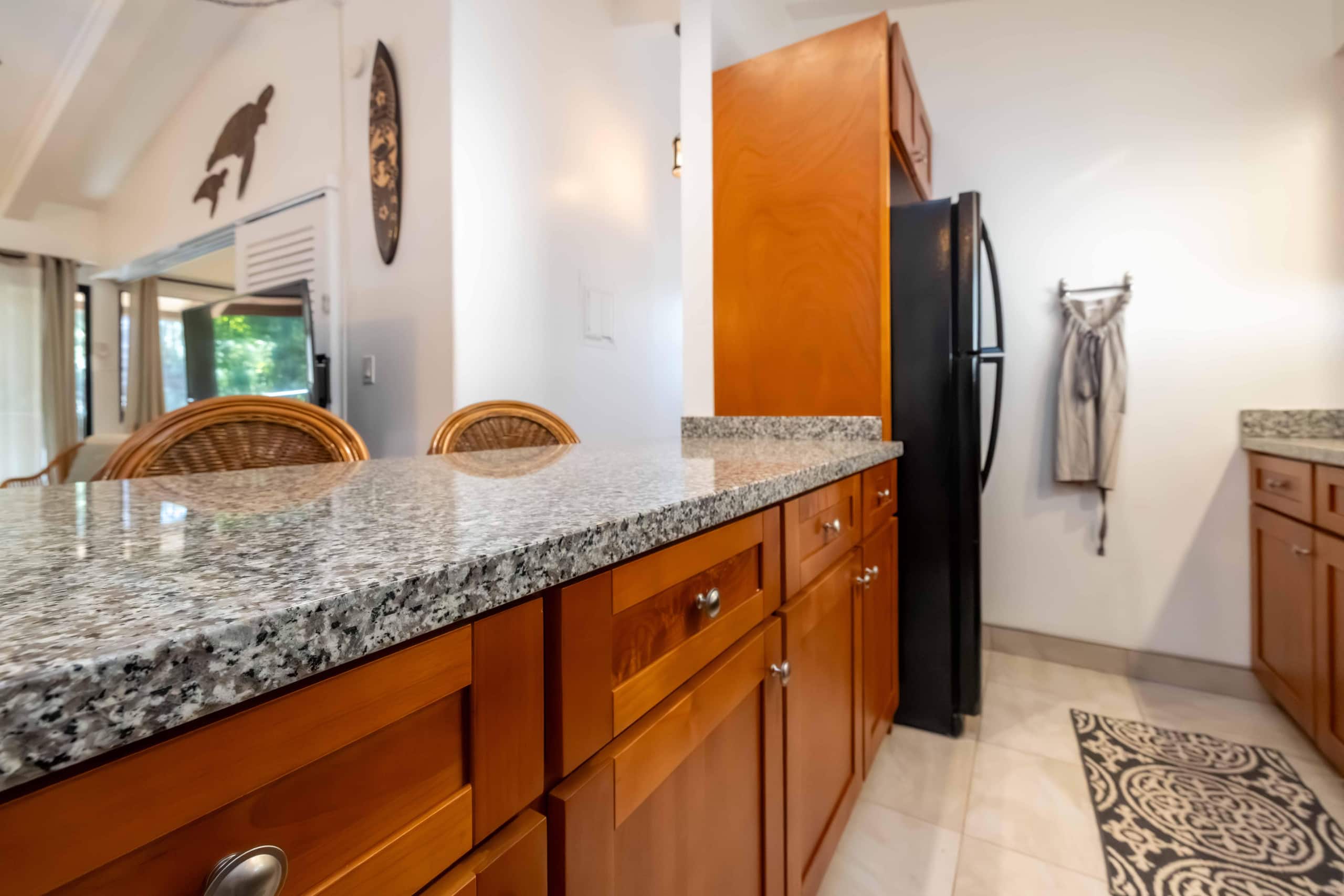 Condo in Wailuku · ★4.67 · 1 bedroom · 2 beds · 1 private bath - Image 8