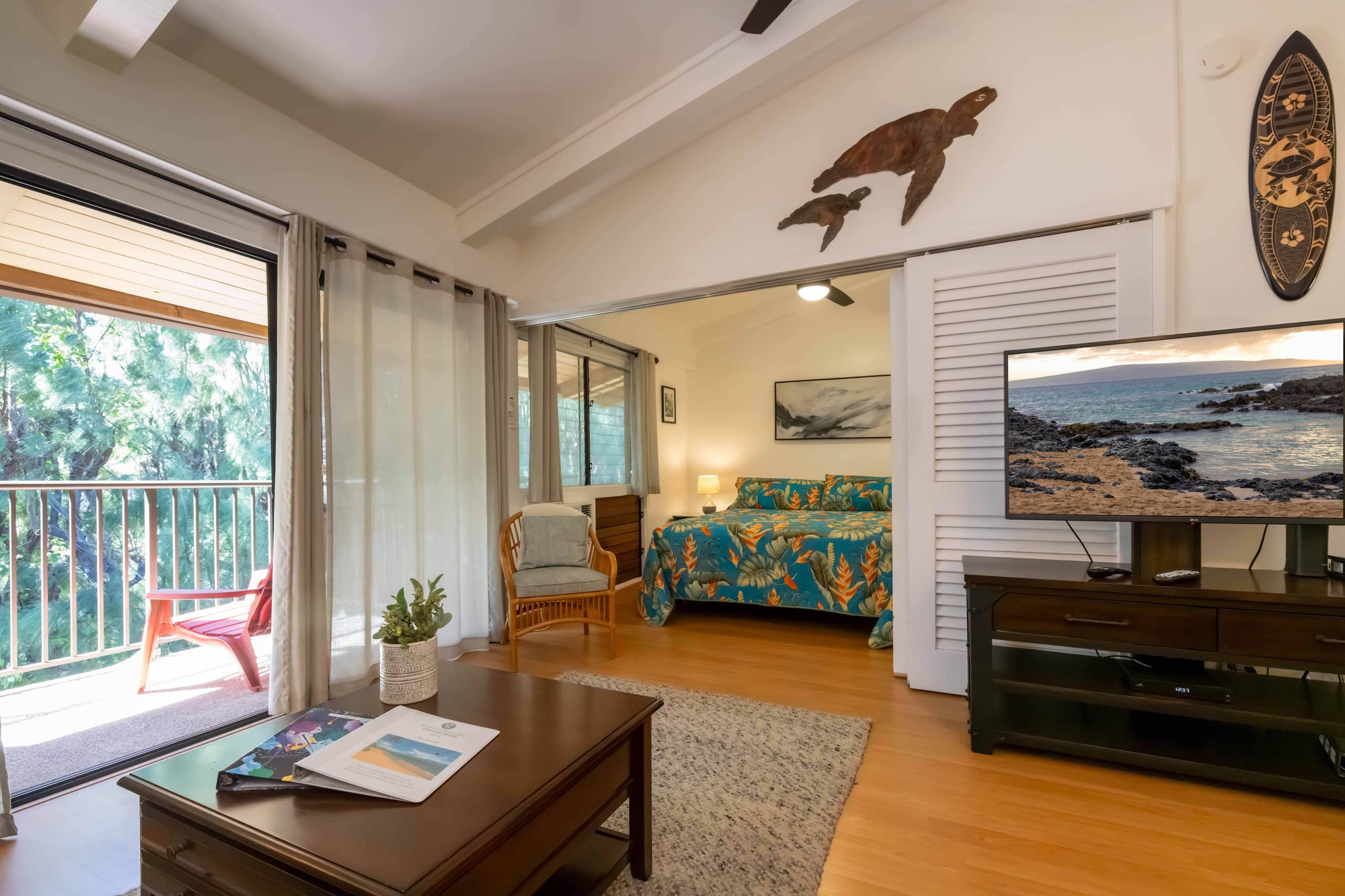 Condo in Wailuku · ★4.67 · 1 bedroom · 2 beds · 1 private bath - Image 5