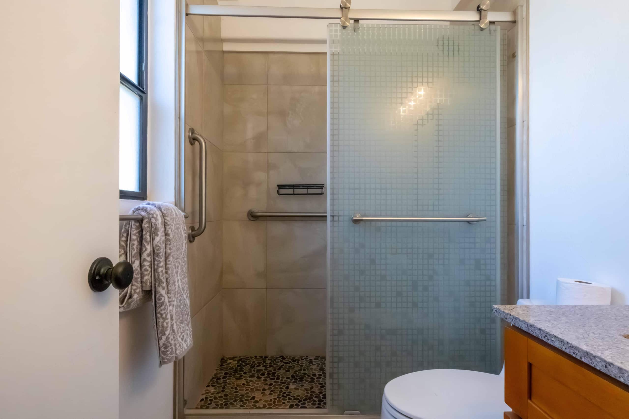 Condo in Wailuku · ★4.67 · 1 bedroom · 2 beds · 1 private bath - Image 25