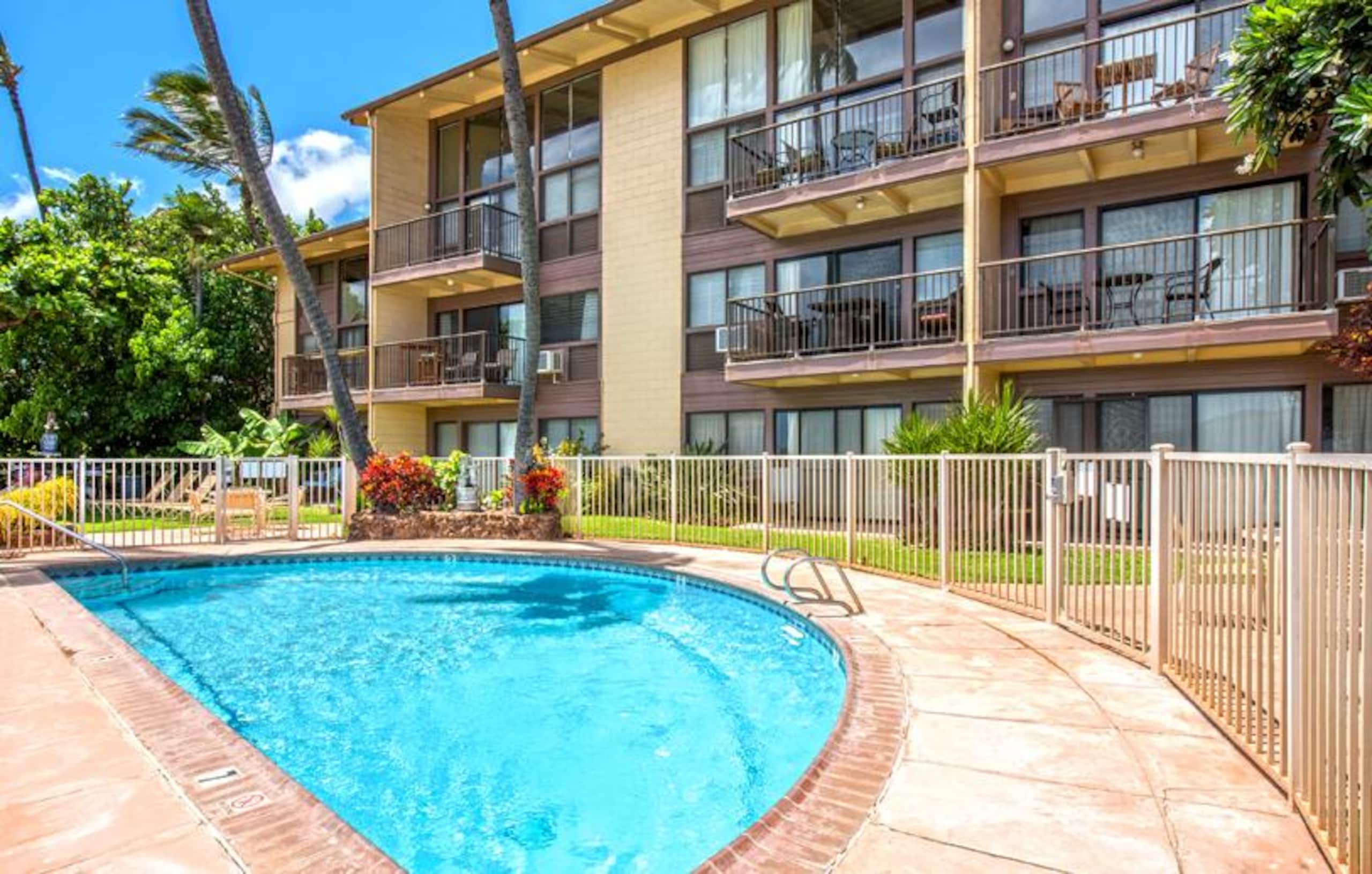 Condo in Wailuku · ★4.67 · 1 bedroom · 2 beds · 1 private bath - Image 30