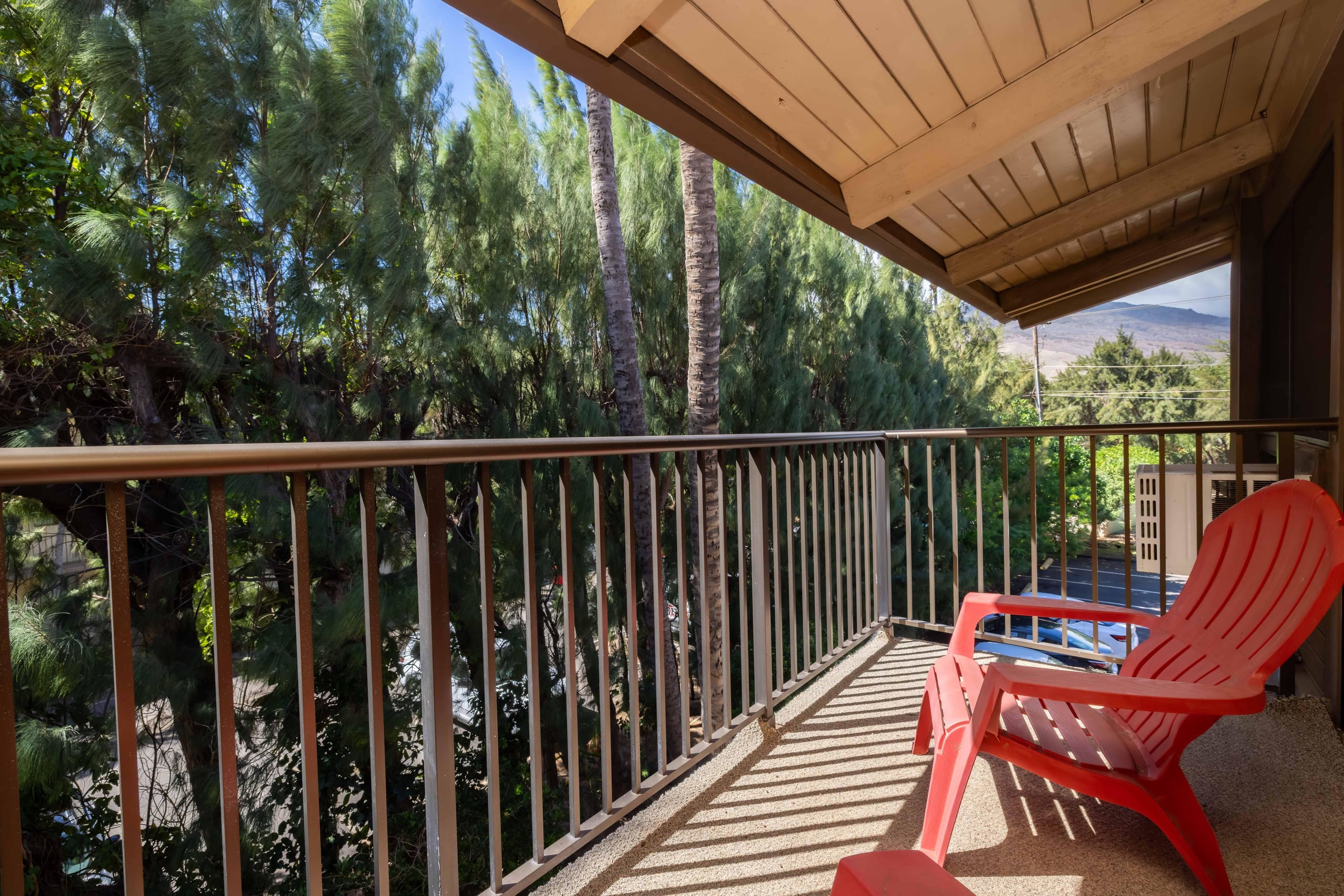 Condo in Wailuku · ★4.67 · 1 bedroom · 2 beds · 1 private bath - Image 1