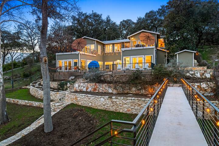 ~Villa Bella Vista~ Luxury on Lake Austin gallery image 2