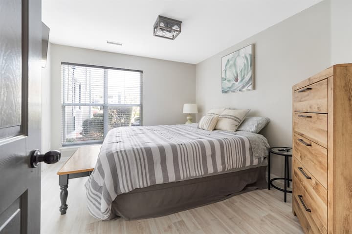 Spálňa pre hostí s manželskou posteľou