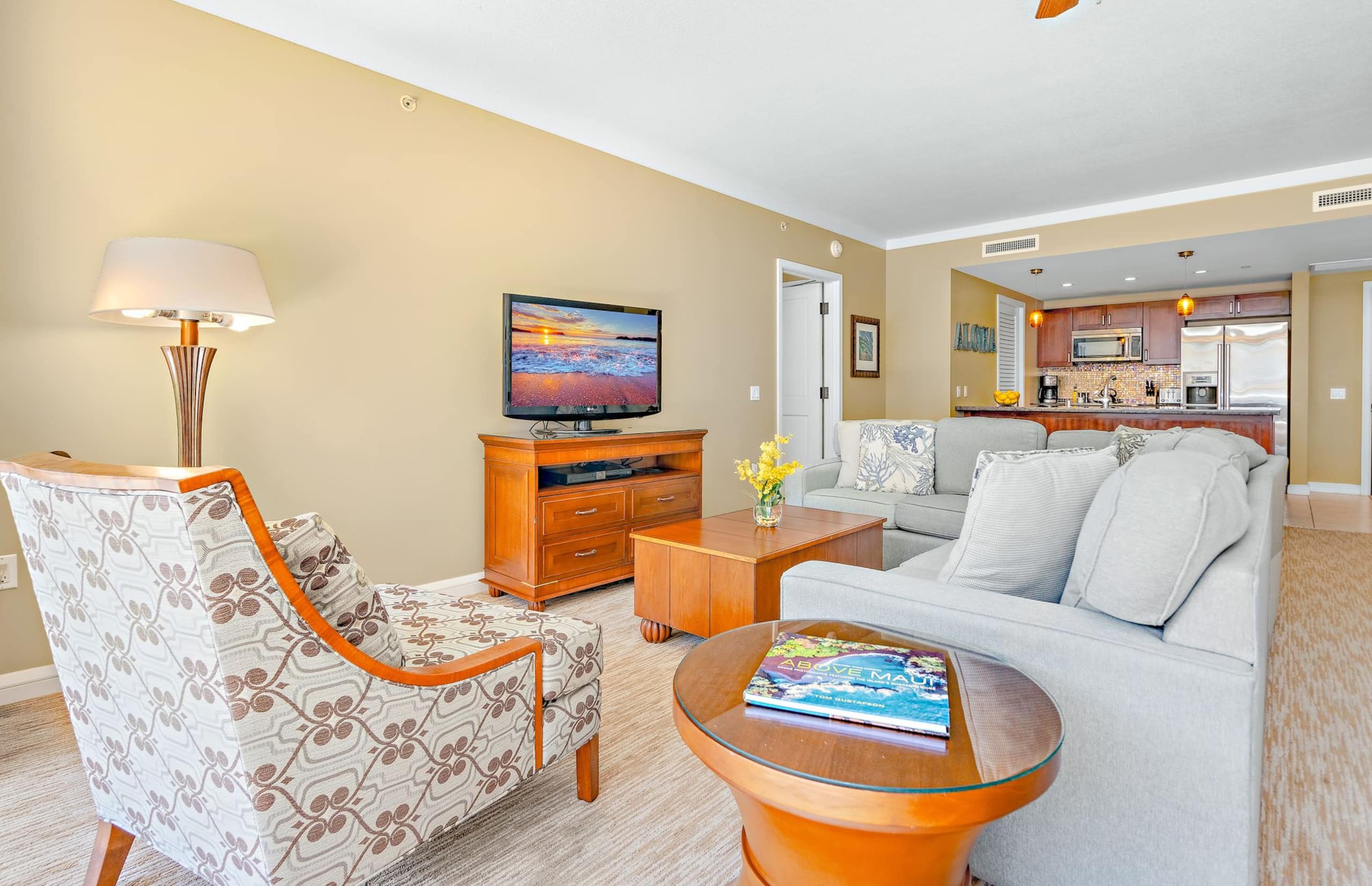 Condo in Lahaina · ★4.67 · 2 bedrooms · 3 beds · 2 baths - Image 8