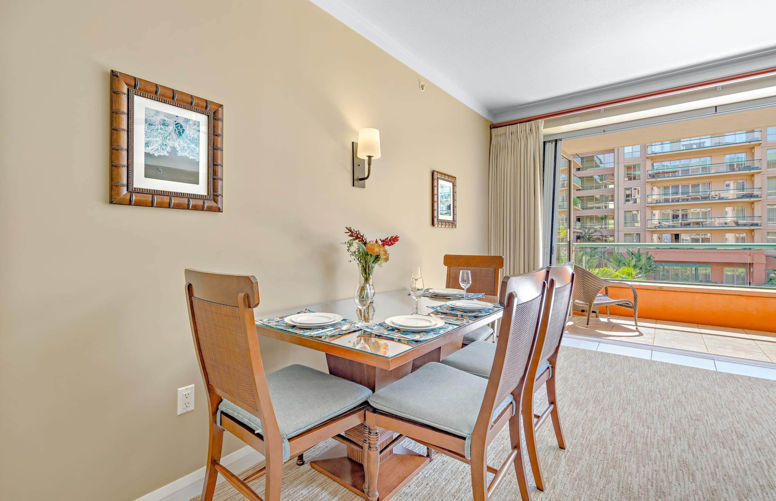 Condo in Lahaina · ★4.67 · 2 bedrooms · 3 beds · 2 baths - Image 6