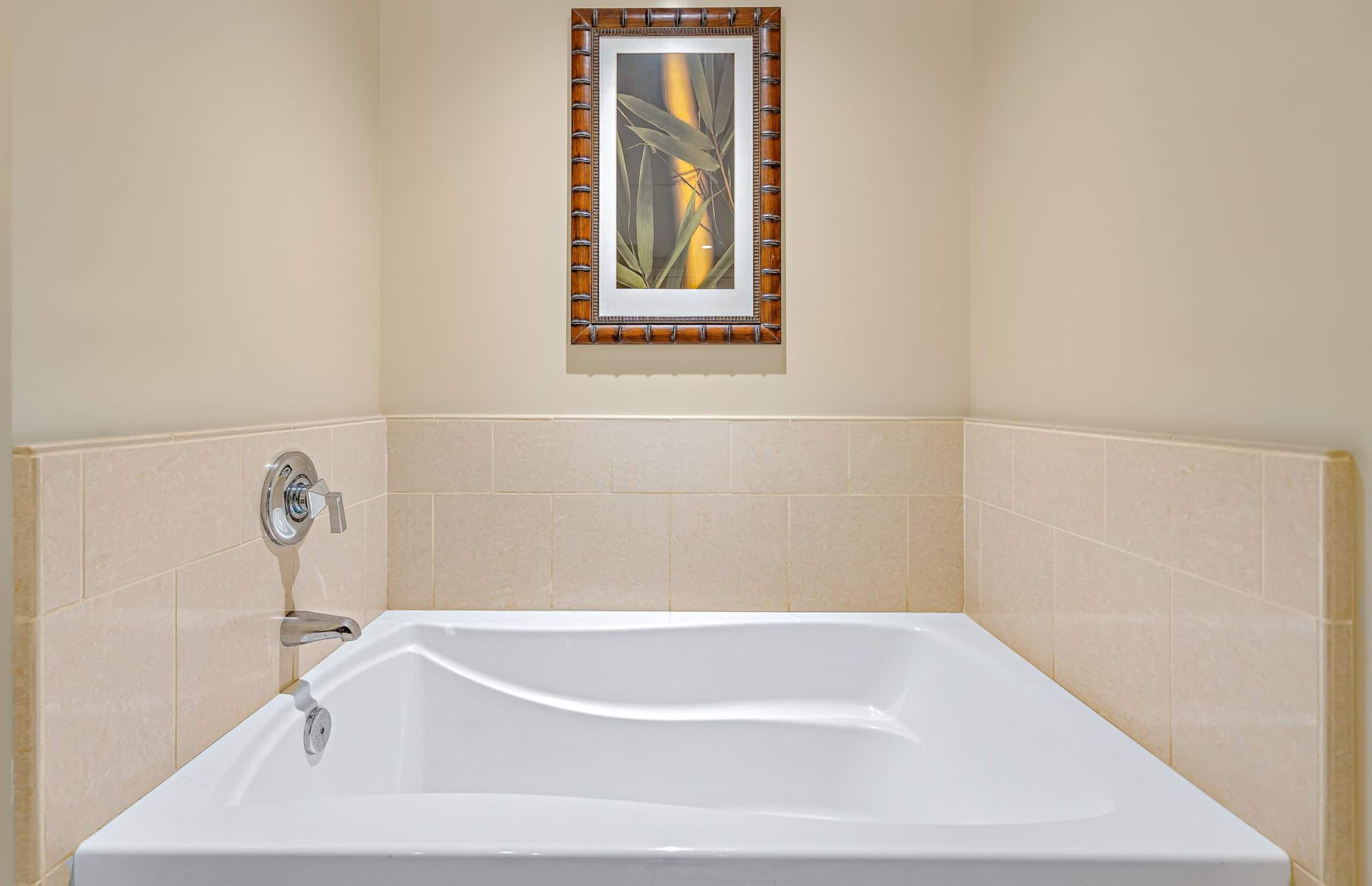 Condo in Lahaina · ★4.67 · 2 bedrooms · 3 beds · 2 baths - Image 23