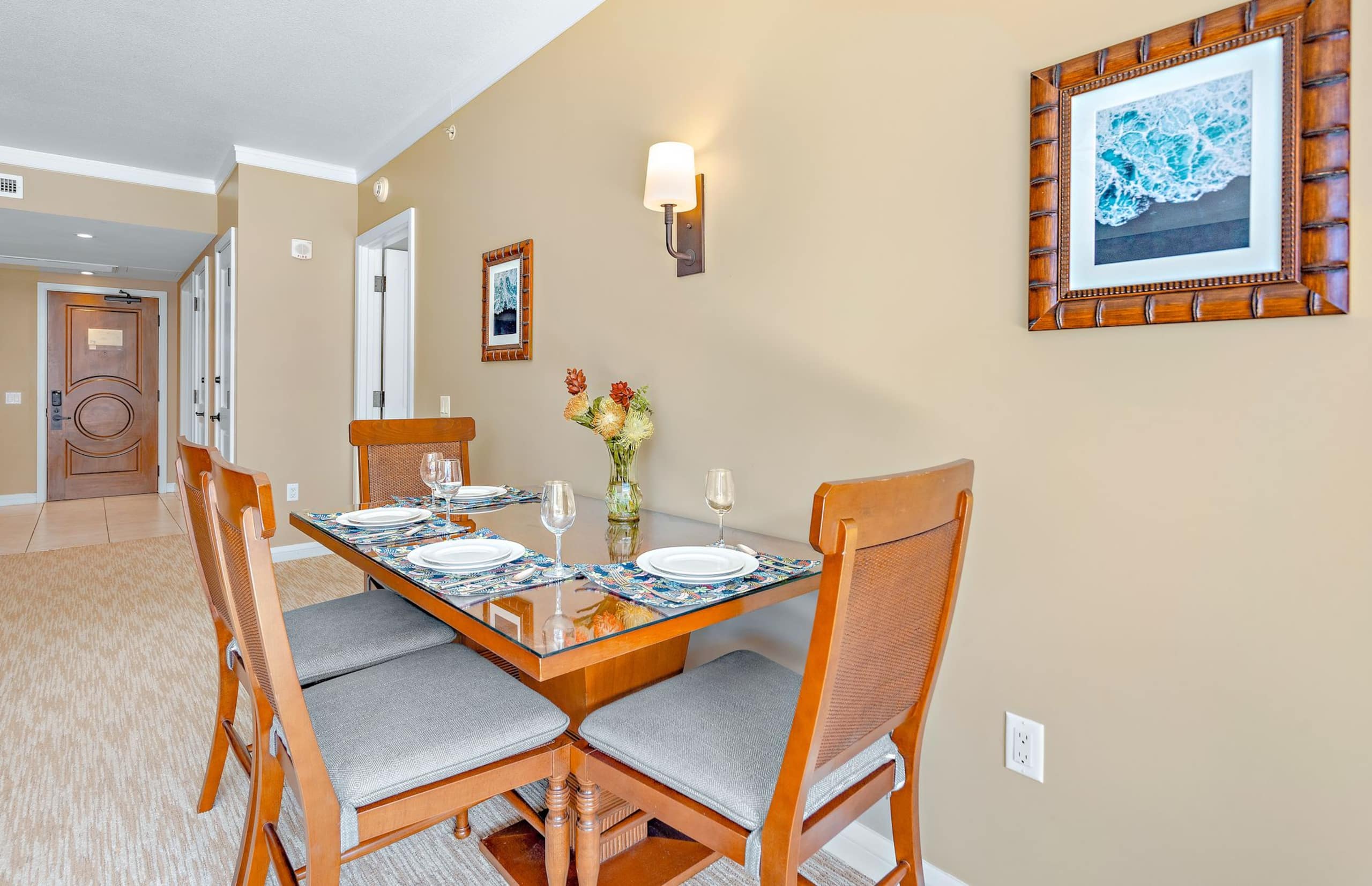 Condo in Lahaina · ★4.67 · 2 bedrooms · 3 beds · 2 baths - Image 16