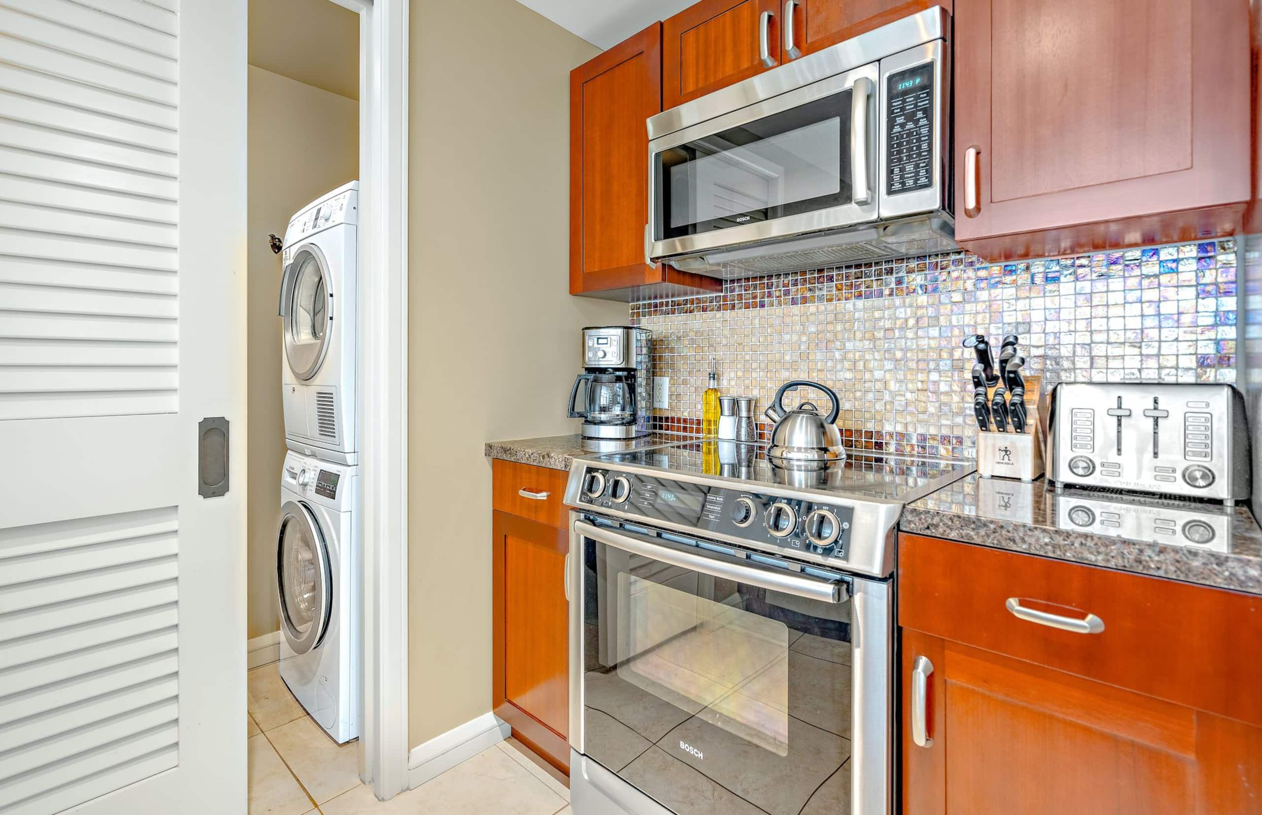 Condo in Lahaina · ★4.67 · 2 bedrooms · 3 beds · 2 baths - Image 28