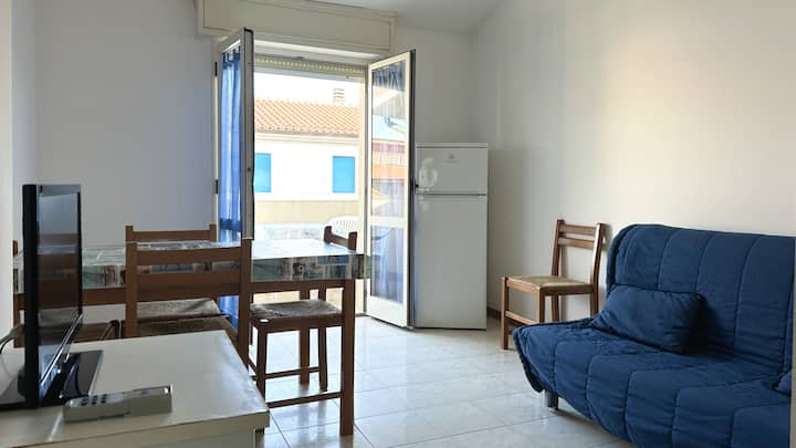 F005 - Fano, Apartment 30m From The Sea - Fano