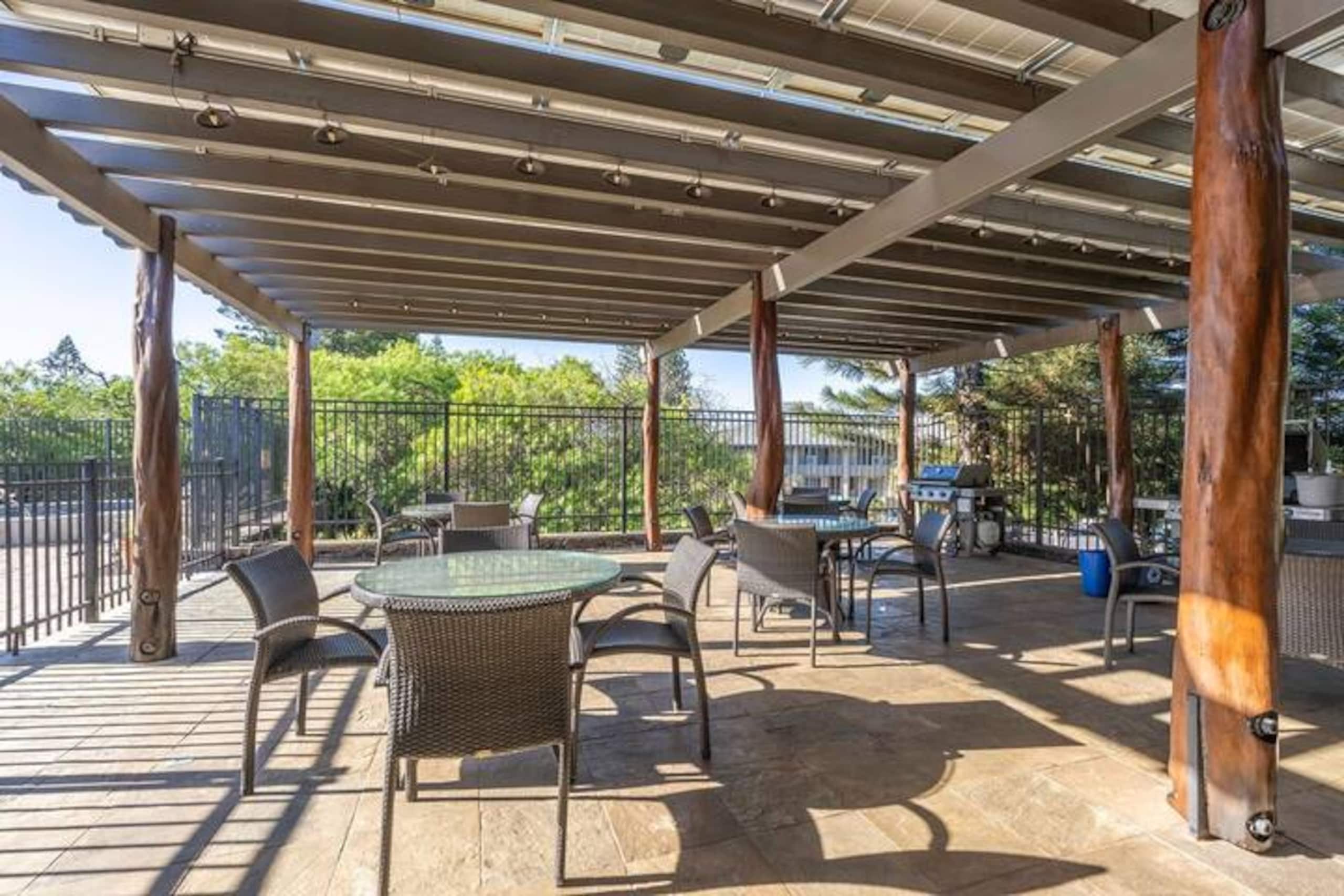 Upgraded 3 bed w/Ocean View, Pool, Hot tub, 2*King - Photo 121