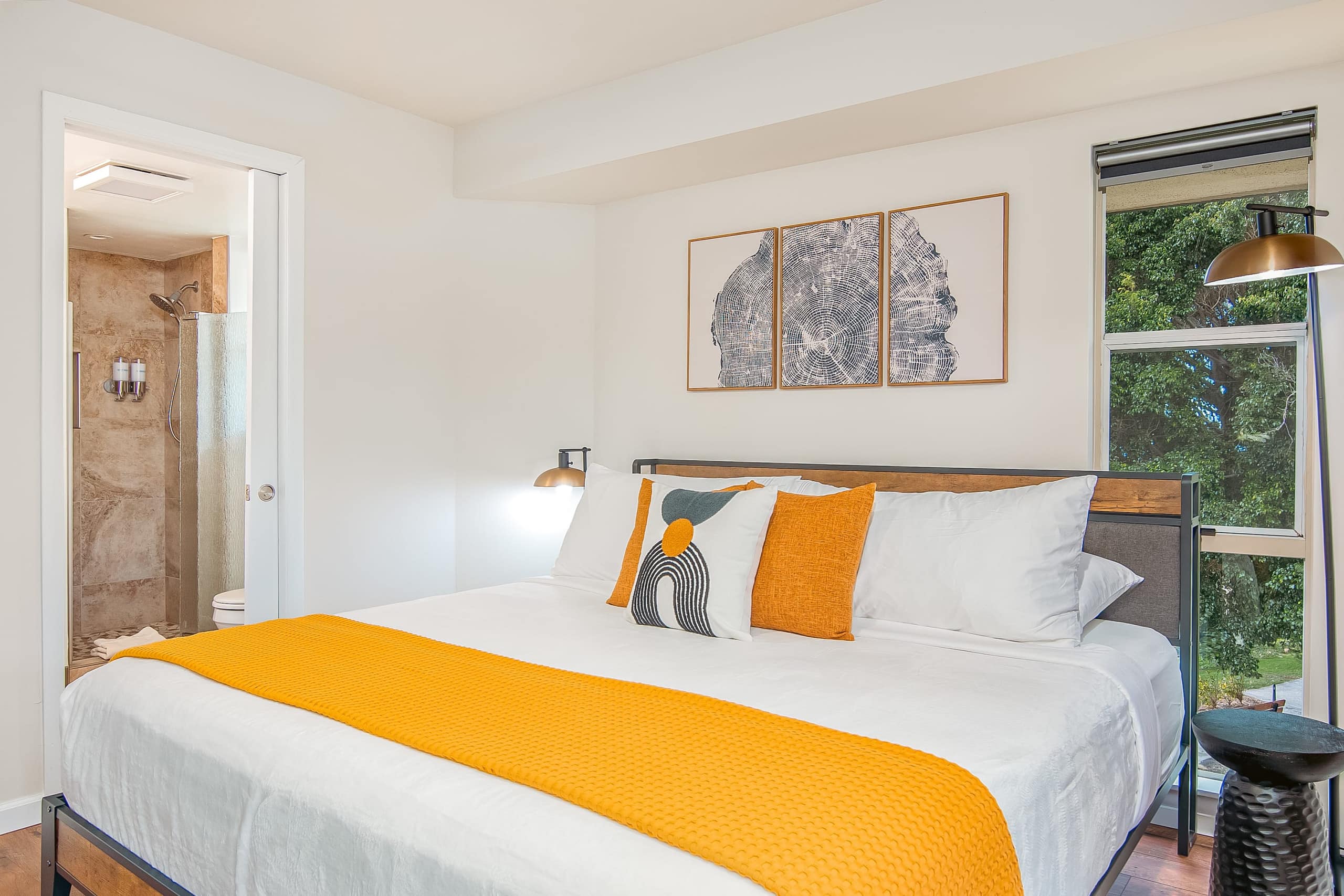 Upgraded 3 bed w/Ocean View, Pool, Hot tub, 2*King - Photo 32