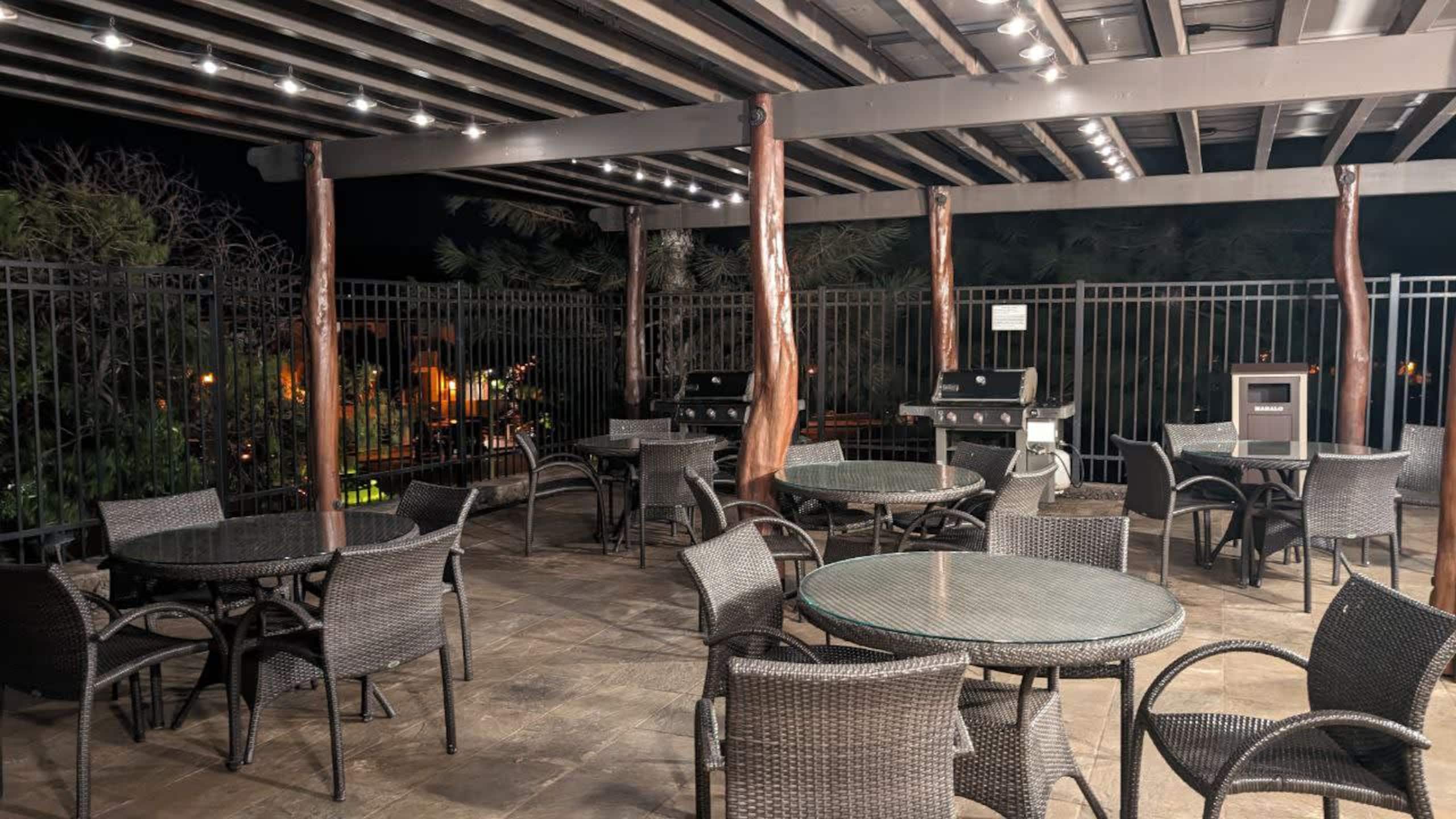 Upgraded 3 bed w/Ocean View, Pool, Hot tub, 2*King - Photo 105