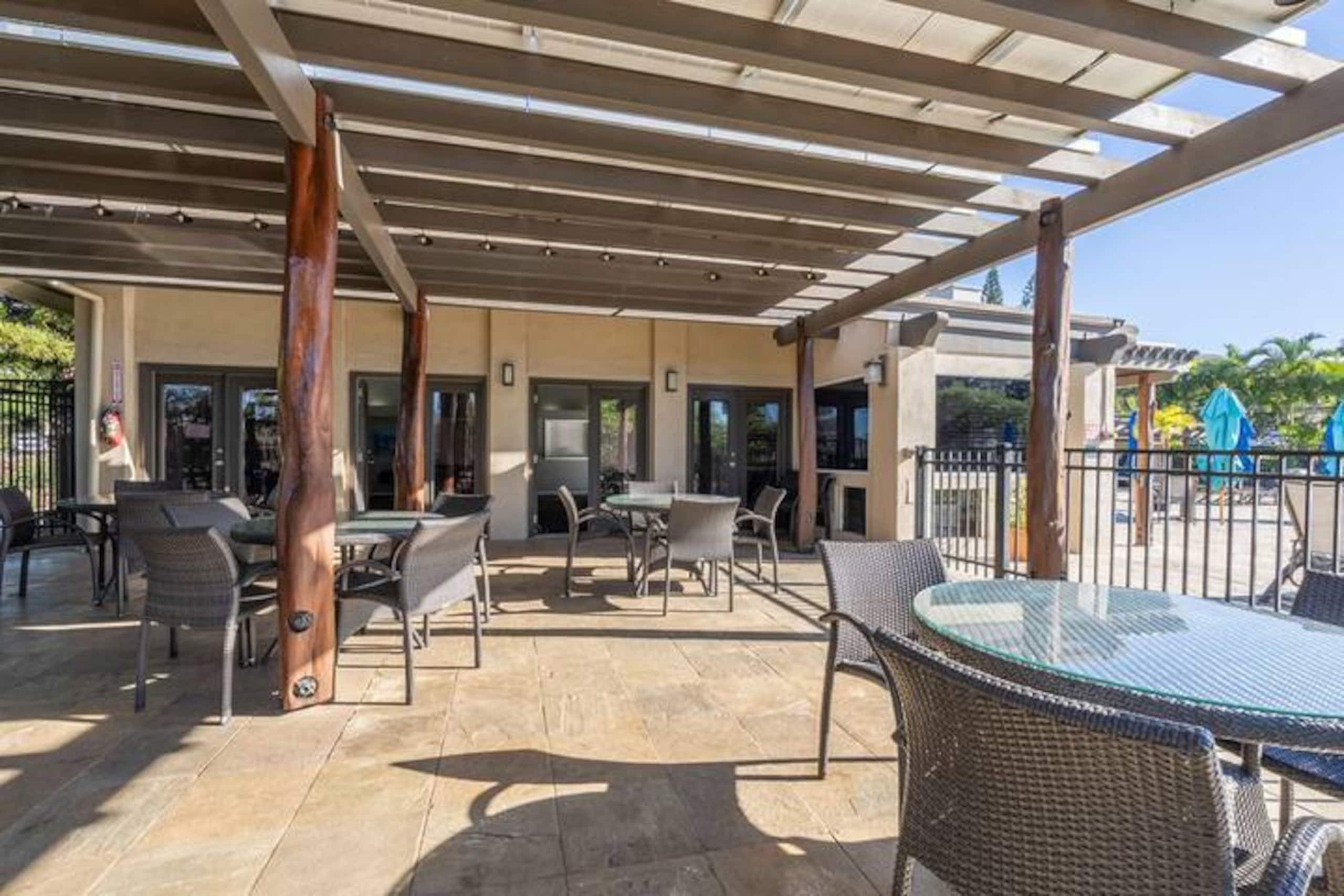 Upgraded 3 bed w/Ocean View, Pool, Hot tub, 2*King - Photo 114