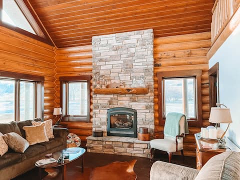 Pelican Point Lodge - Missouri River Montana