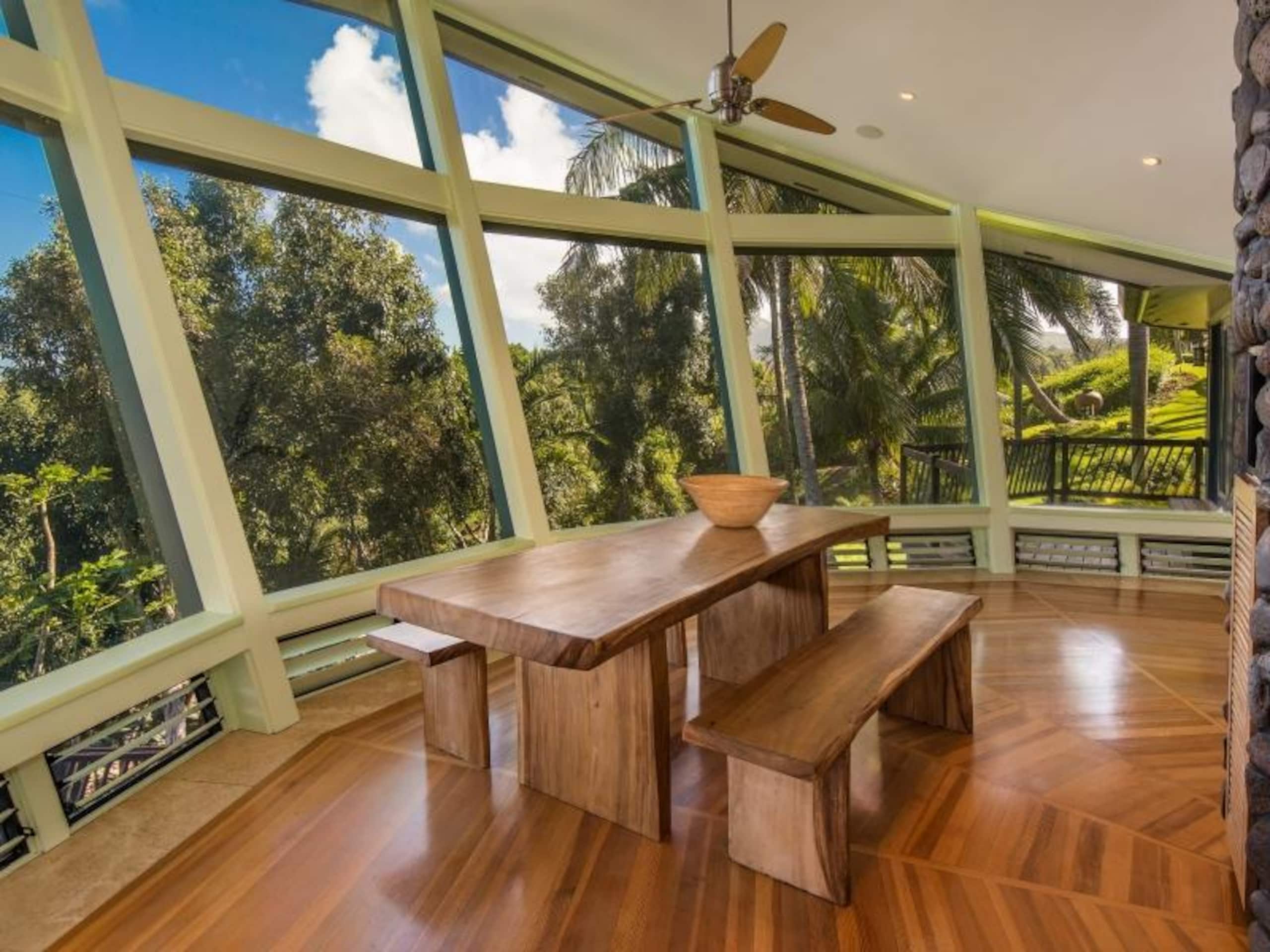 Home in Kilauea · ★4.36 · 3 bedrooms · 4 beds · 3.5 baths - Photo 26