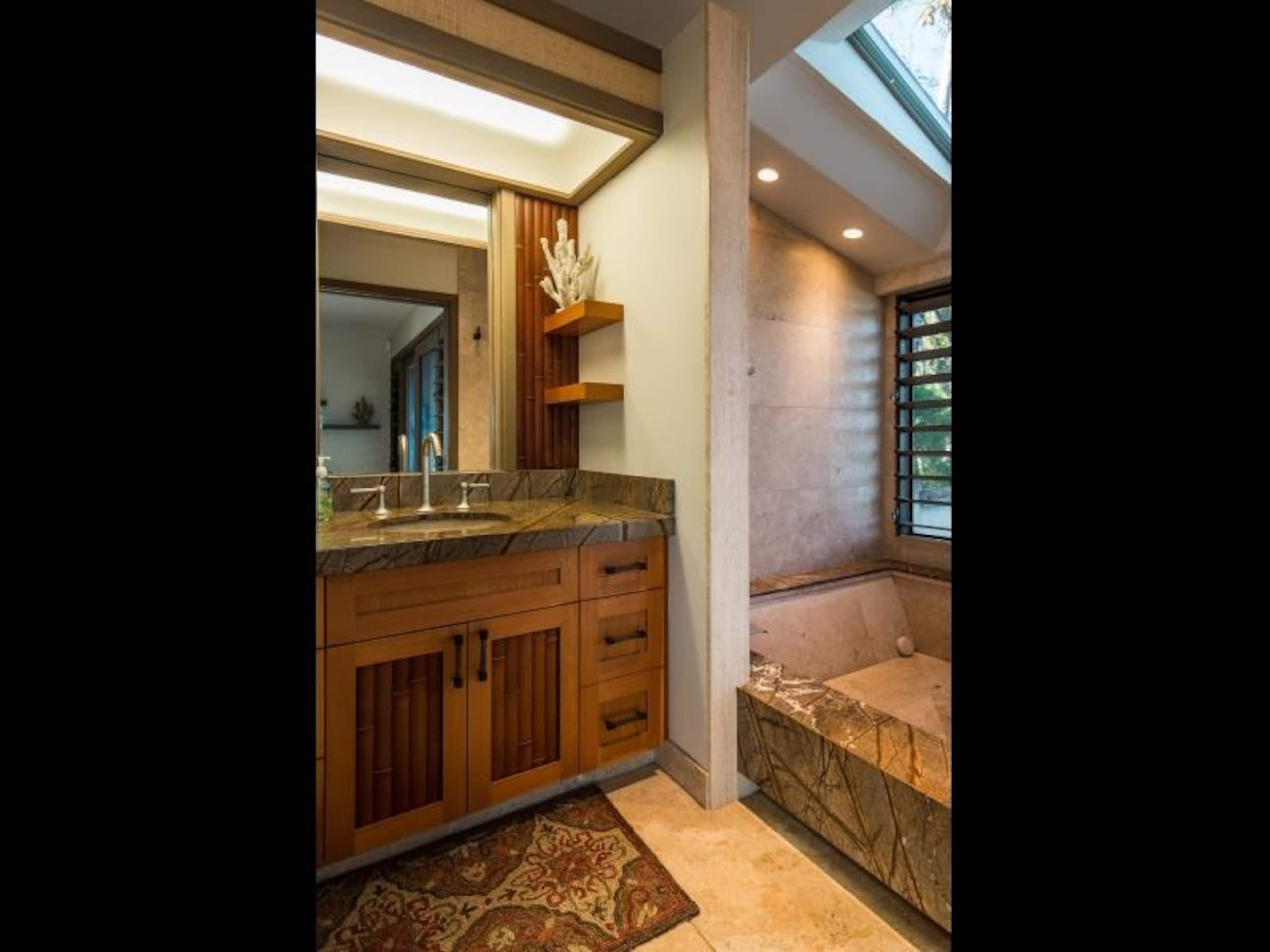 Home in Kilauea · ★4.36 · 3 bedrooms · 4 beds · 3.5 baths - Photo 20