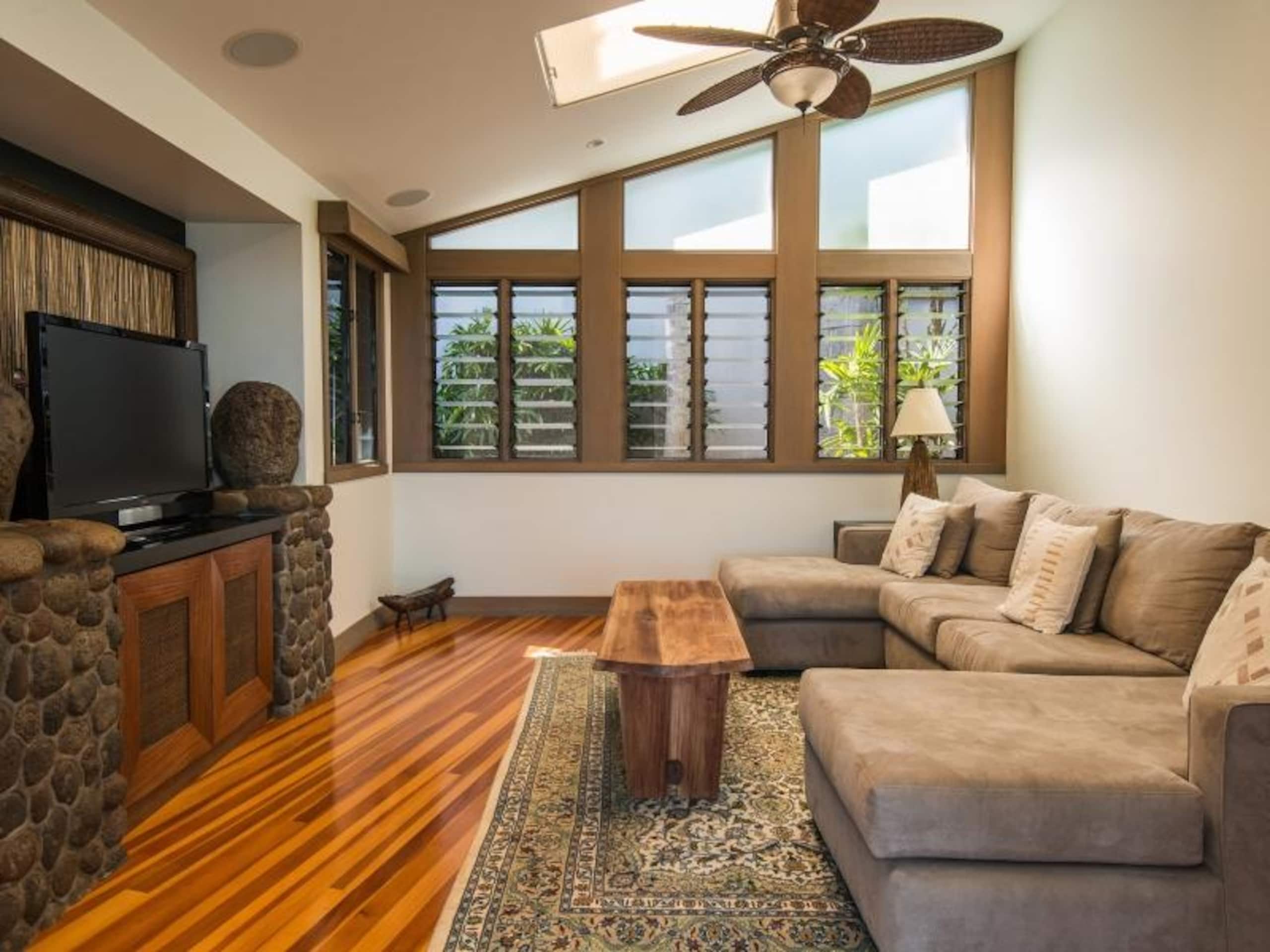Home in Kilauea · ★4.36 · 3 bedrooms · 4 beds · 3.5 baths - Photo 22