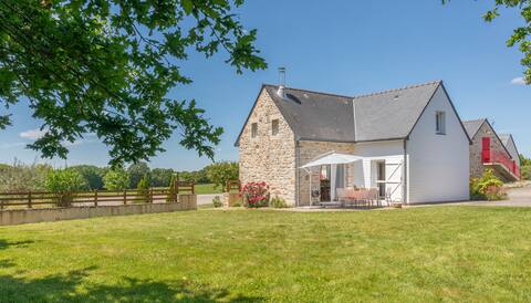 Cottage sleeps 6, private terrace
