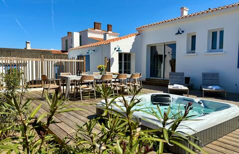 Villa Ker Tesson with spa