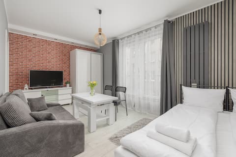 Top Airbnb: Emilii Plater Chic Studio in Drzetowo Grabowo