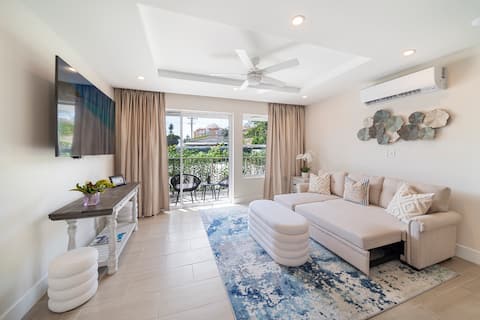 Across from beach - The Crescent at Coral Beach