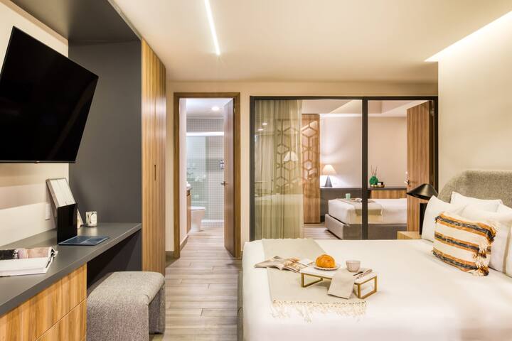 Shared Terr+Gym+G/Room | Chic Spot Near Cibeles gallery image 2