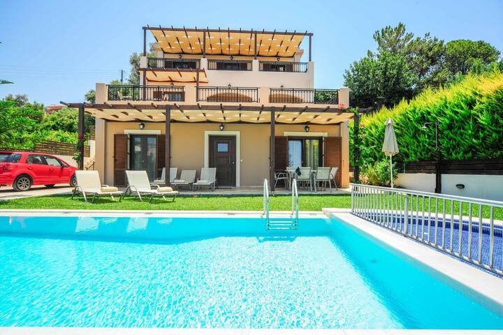 Villa Orsalia gallery image 2