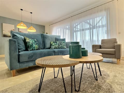 Top performing Airbnb: Superb 3-bed penthouse minutes drive to the beach in Casares