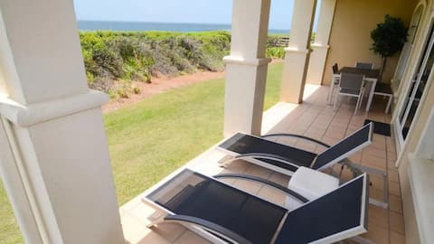 Gulf Front 1st Floor - Pool - Private Beach